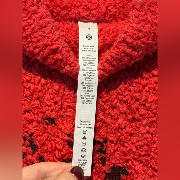 Lululemon Ombre Knit Textured Turtleneck. Size 4. - Picture 5 of 9